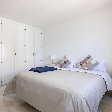 Seaview Estepona Marine Port With Pools Exterior photo